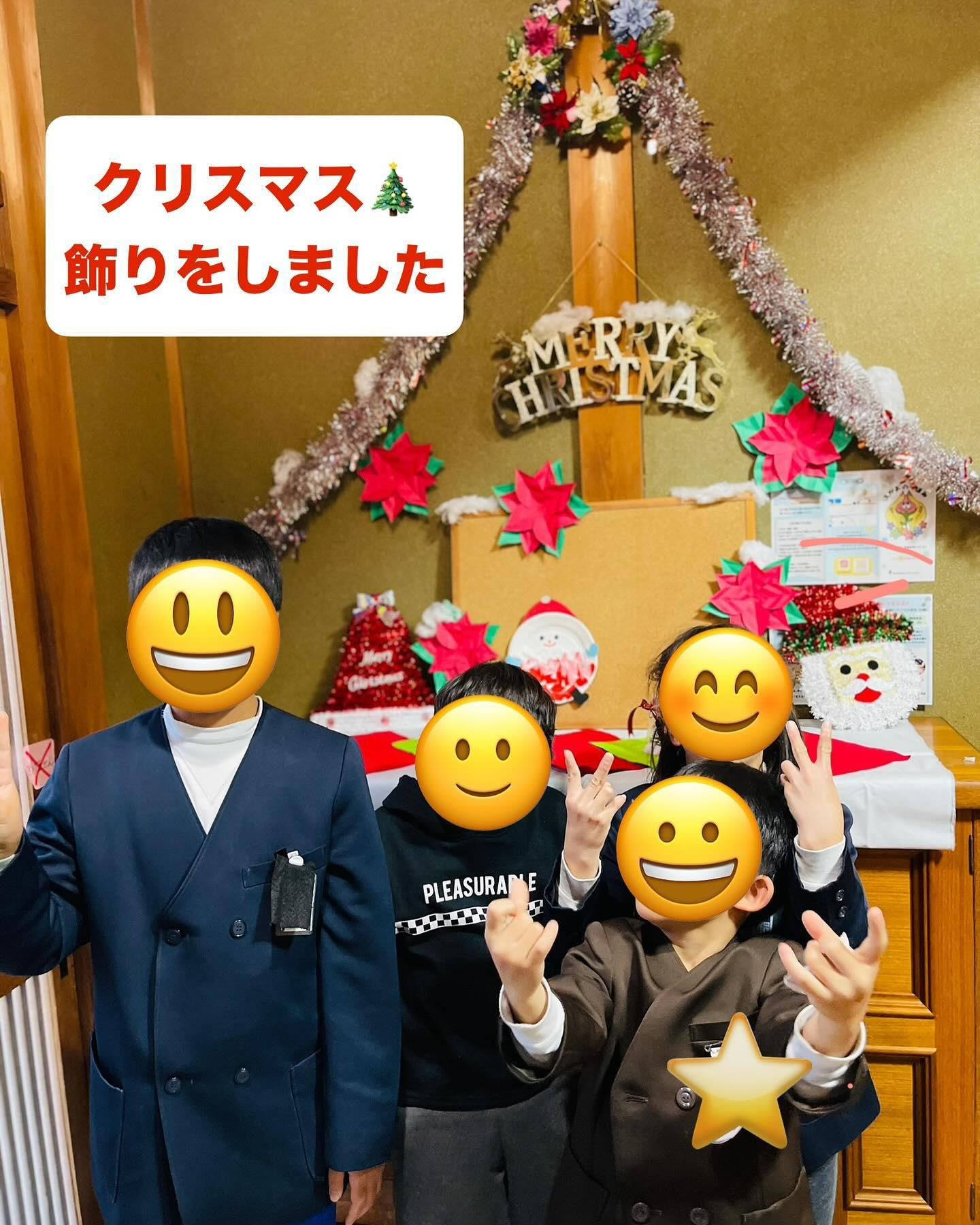今日は皆でクリスマスの飾りつけをしました。