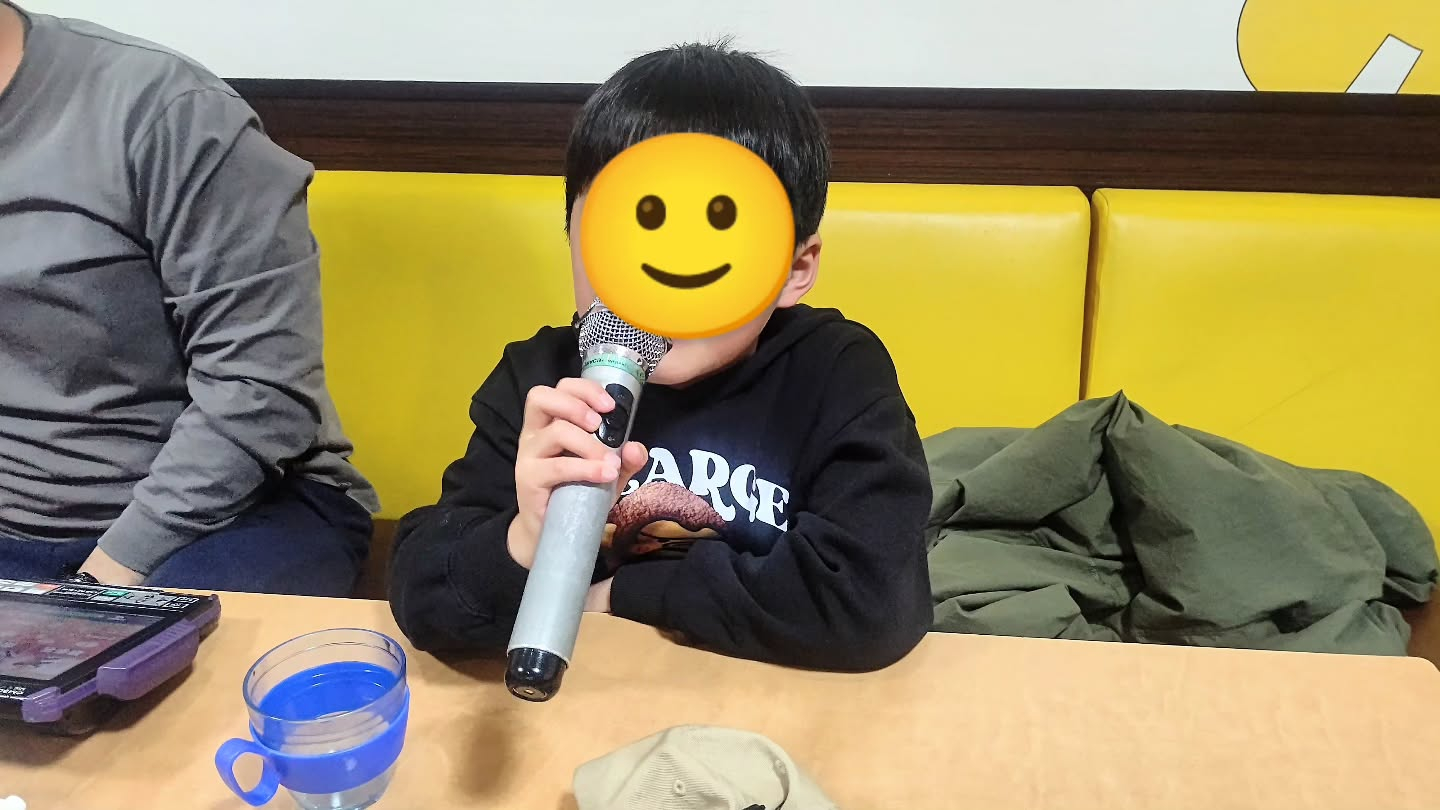 初めてのカラオケへ🎤✨ 