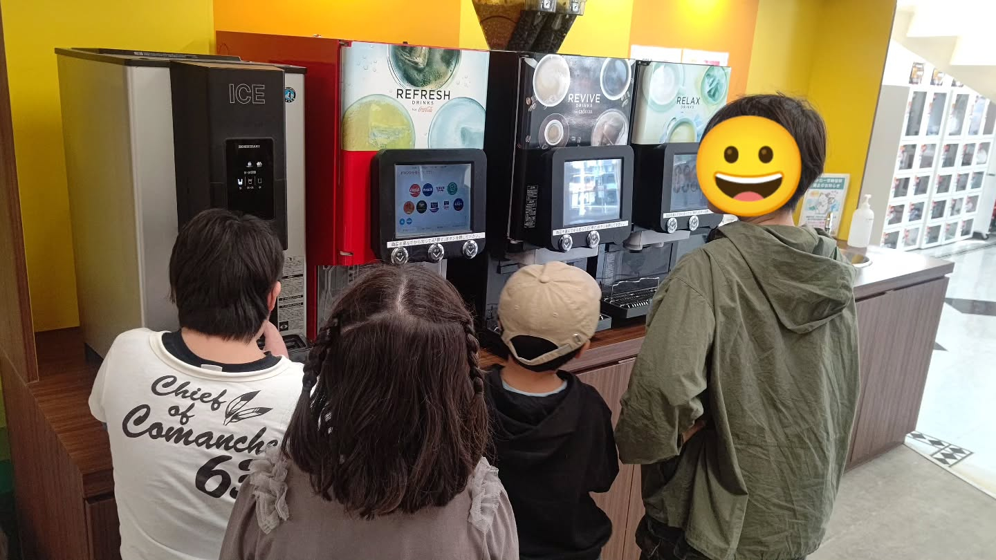 初めてのカラオケへ🎤✨ 