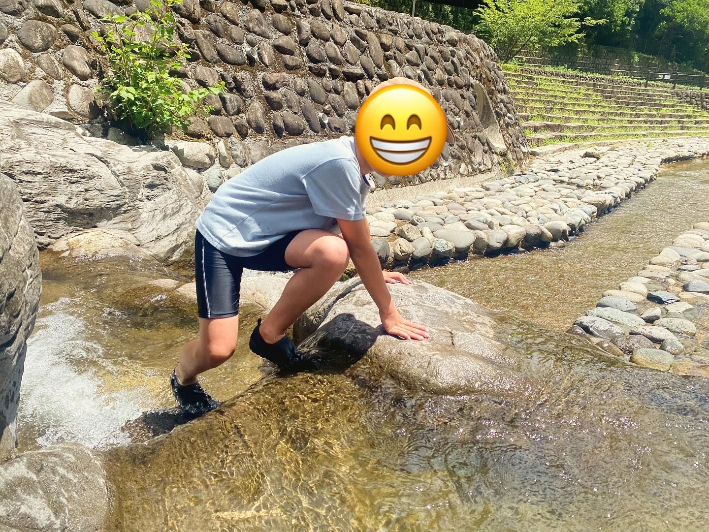 今日は待ちに待った初めての川遊び🌊👟✨