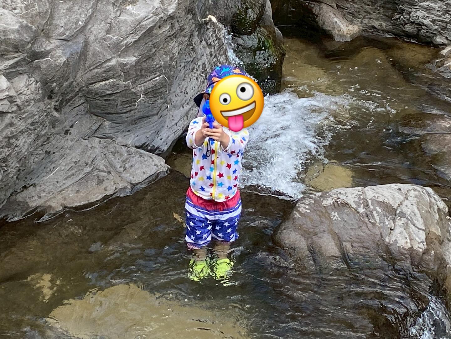 今日は待ちに待った初めての川遊び🌊👟✨