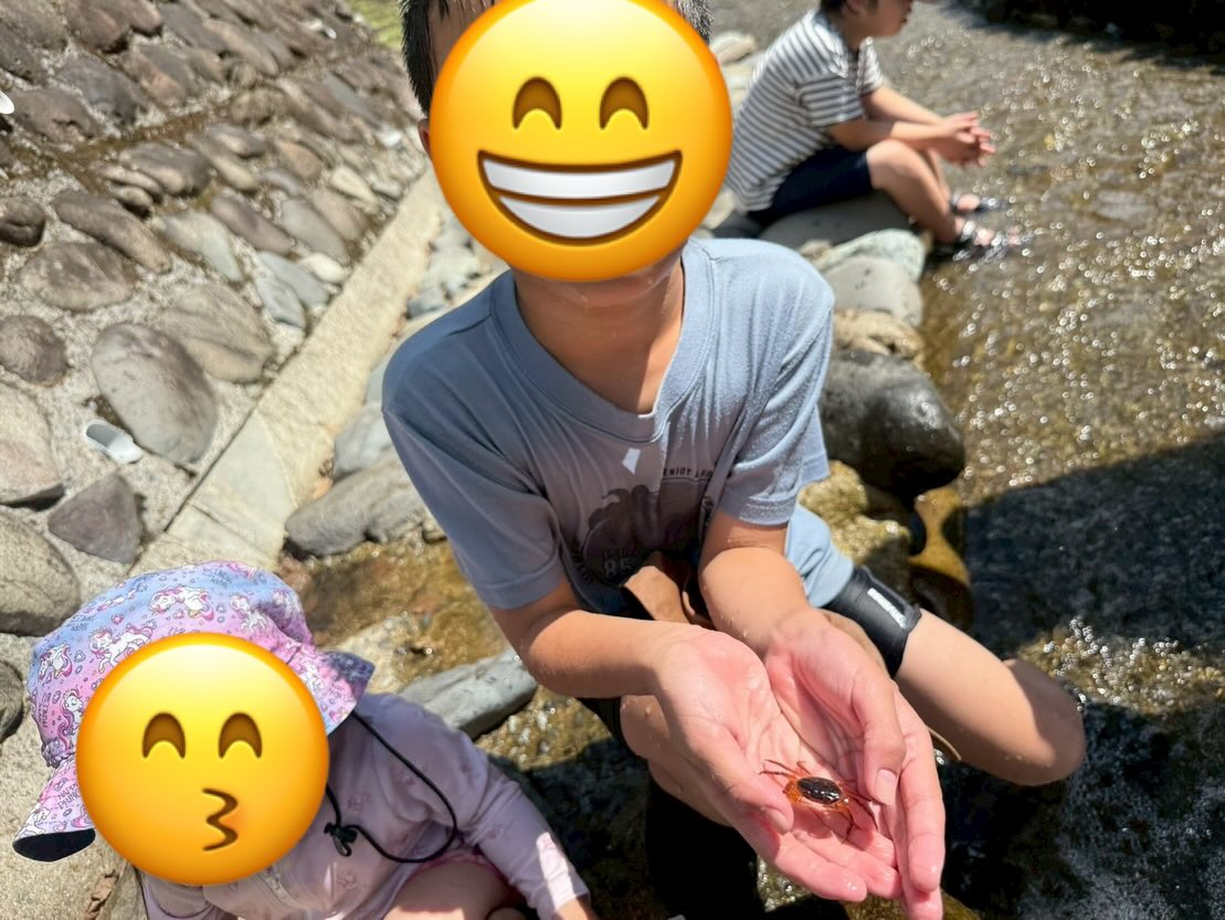 今回のお出かけは、子どもたちにとって初めての川遊び!