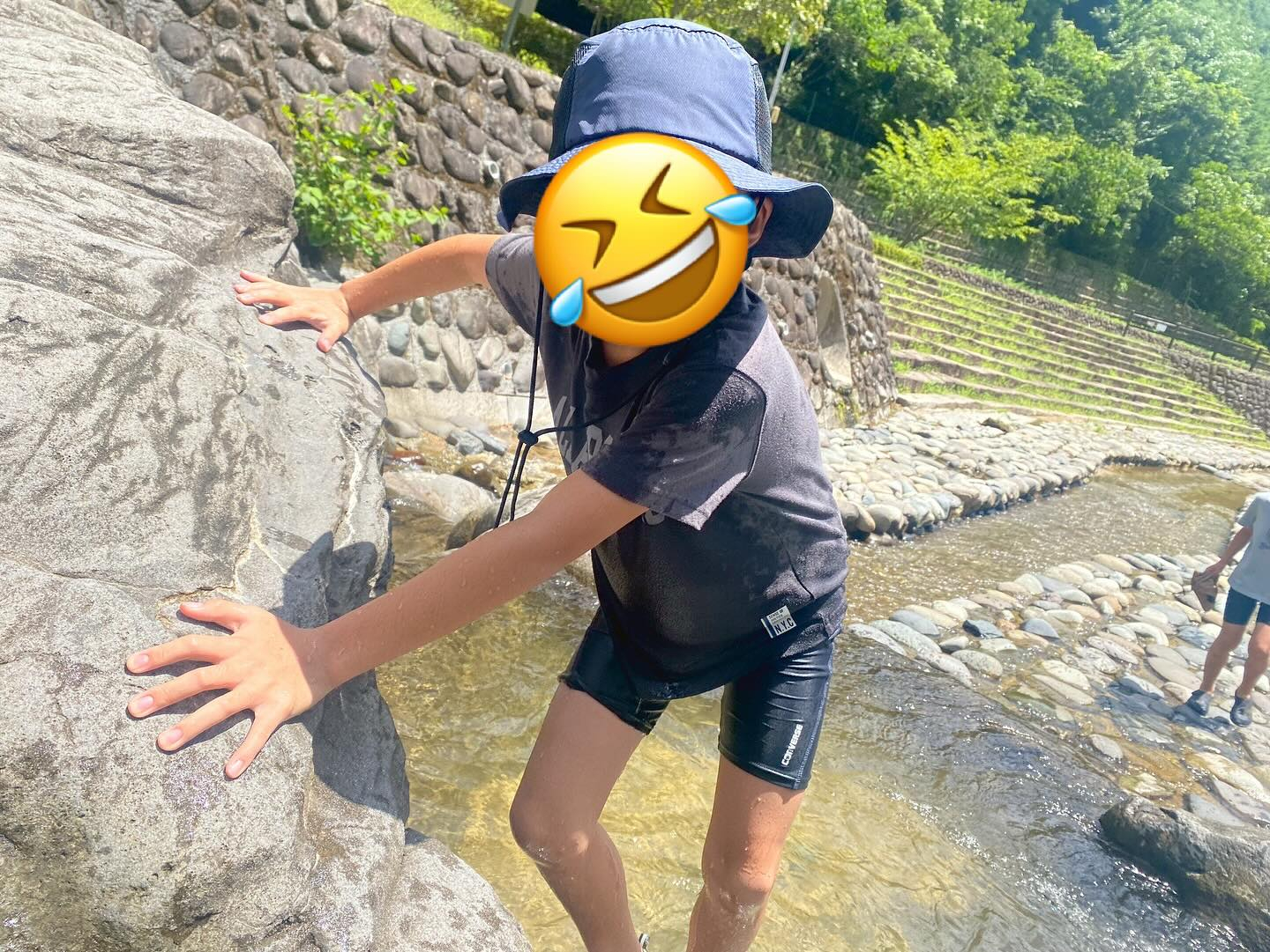 今回のお出かけは、子どもたちにとって初めての川遊び!