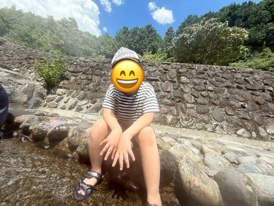 今回のお出かけは、子どもたちにとって初めての川遊び!