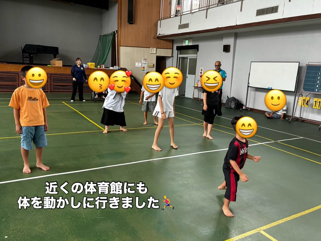 ⁡